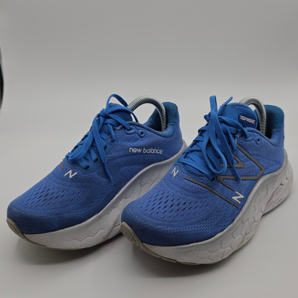 New Balance Sneakers Womens 6 Fresh Foam More v4 Running Athletic WMORBL4